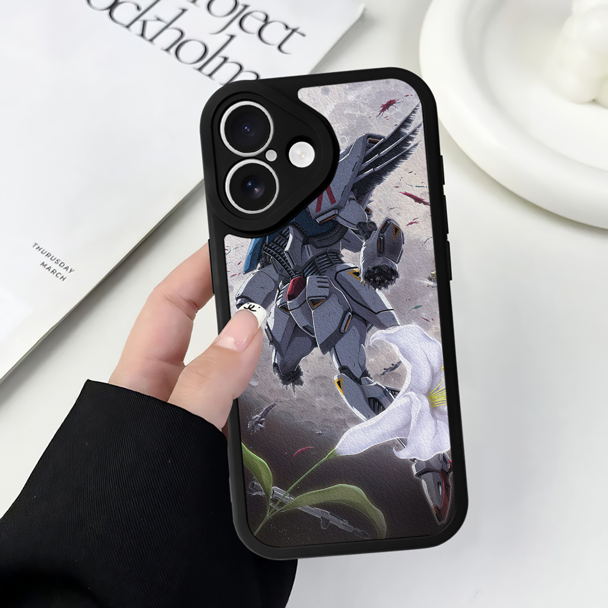 （画像用） 機動戦士ガンダム Mobile Suit Gundam 【iPhone 16シリーズ対応】シリコンスマホケース（レザー調） 材質：シリコン